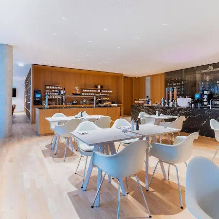 Flint Hotel 4*