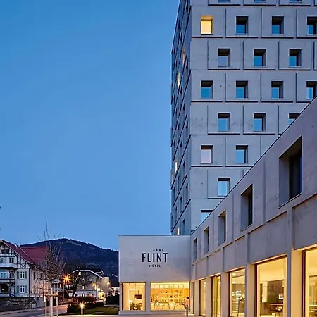 Otel Flint