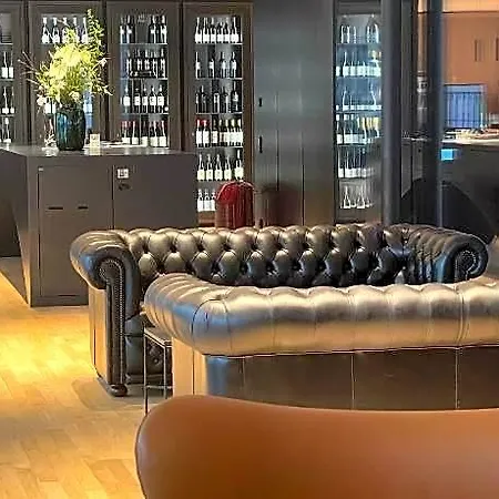 Otel Flint